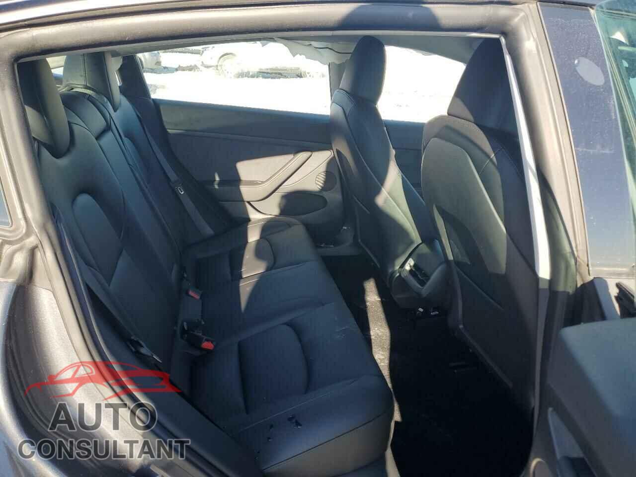 TESLA MODEL 3 2023 - 5YJ3E1EA5PF654557