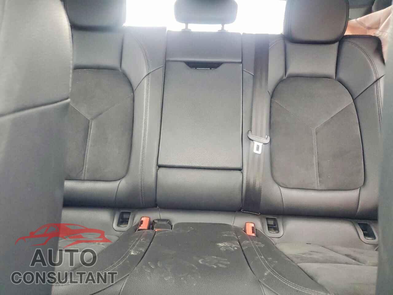 PORSCHE MACAN 2018 - WP1AA2A53JLB04777