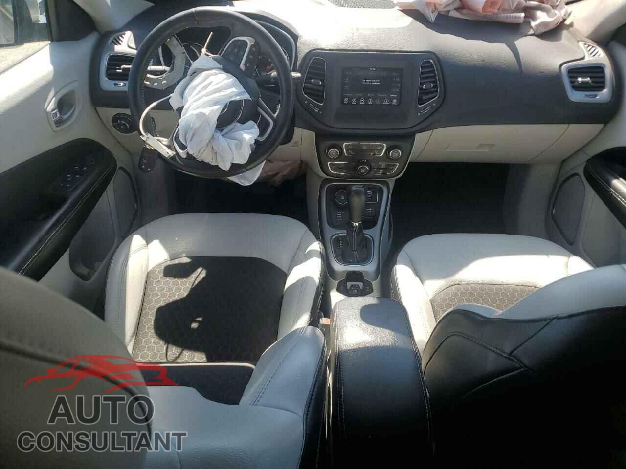JEEP COMPASS 2020 - 3C4NJDBB6LT255381