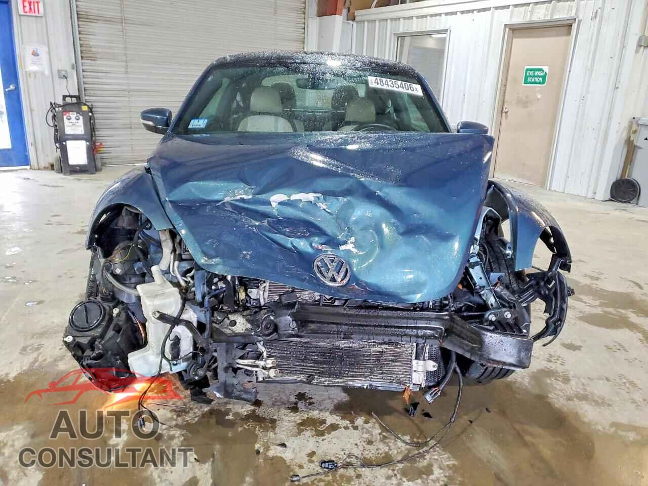 VOLKSWAGEN BEETLE 2018 - 3VWFD7AT2JM705720