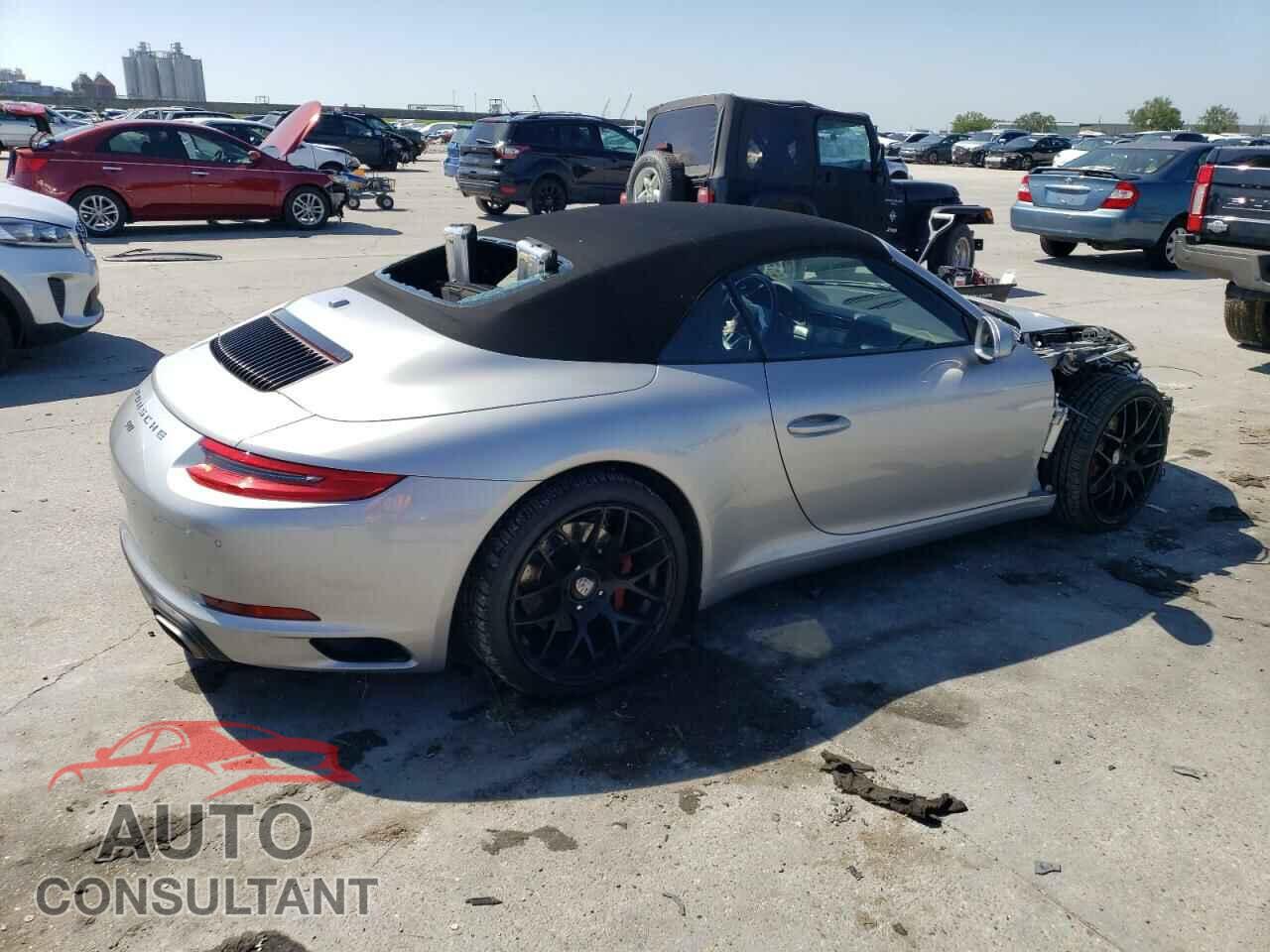 PORSCHE 911 2017 - WP0CA2A95HS141245