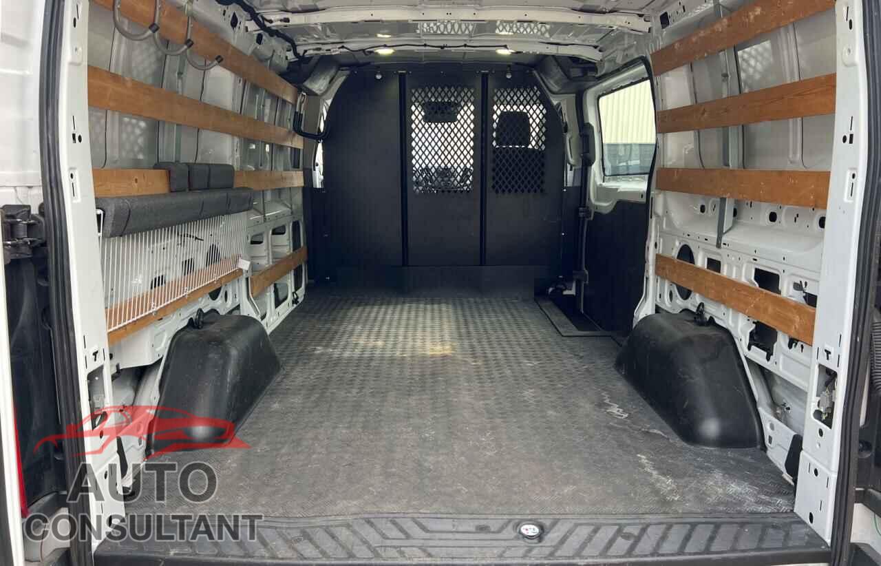FORD TRANSIT 2017 - 1FTYR1YM0HKA92071