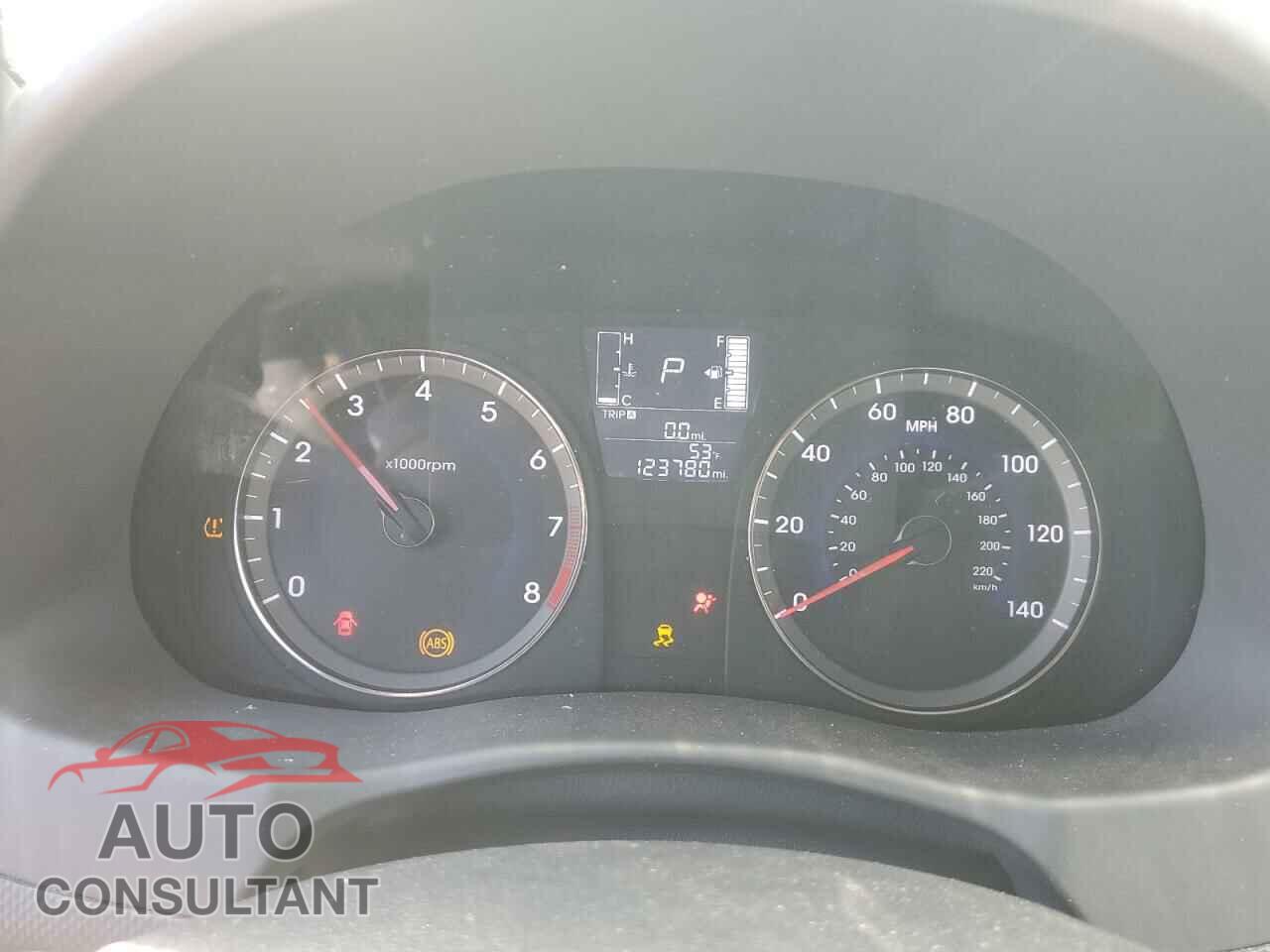 HYUNDAI ACCENT 2016 - KMHCT4AEXGU058735