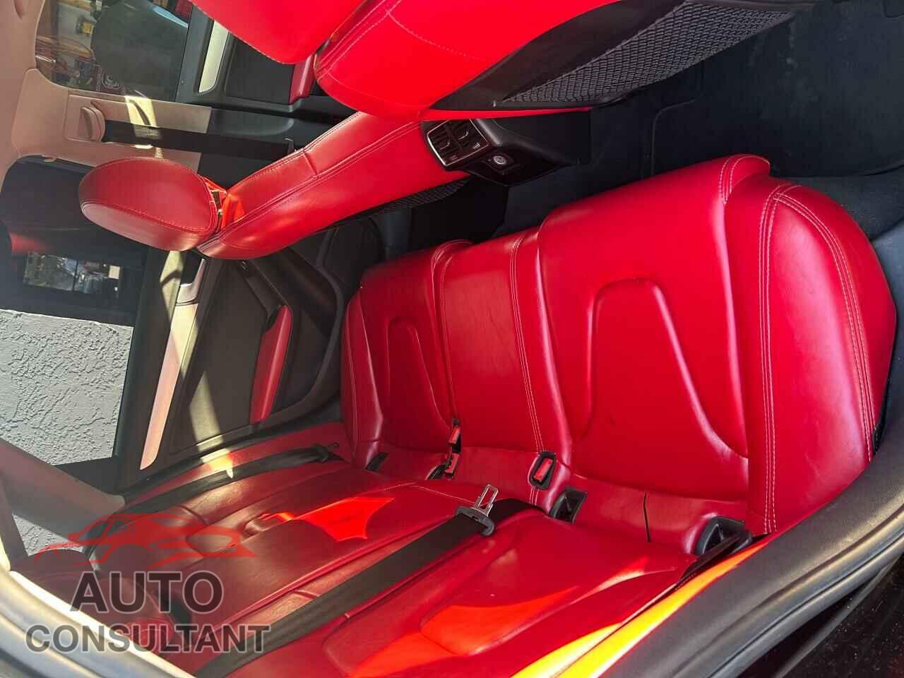 AUDI A4 2013 - WAUEFAFL0DA069036