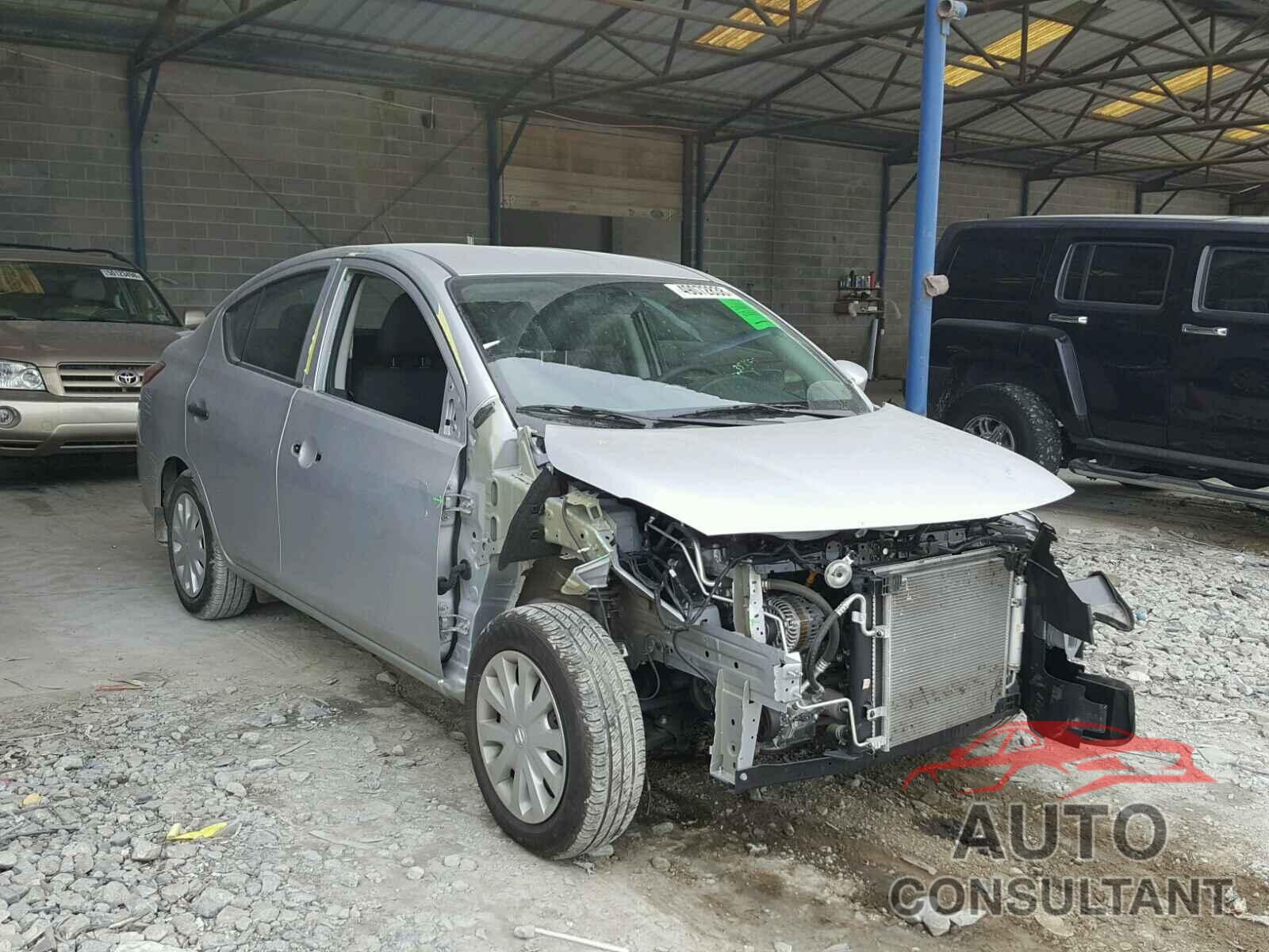 NISSAN VERSA 2018 - 3N1CN7AP8JL834785