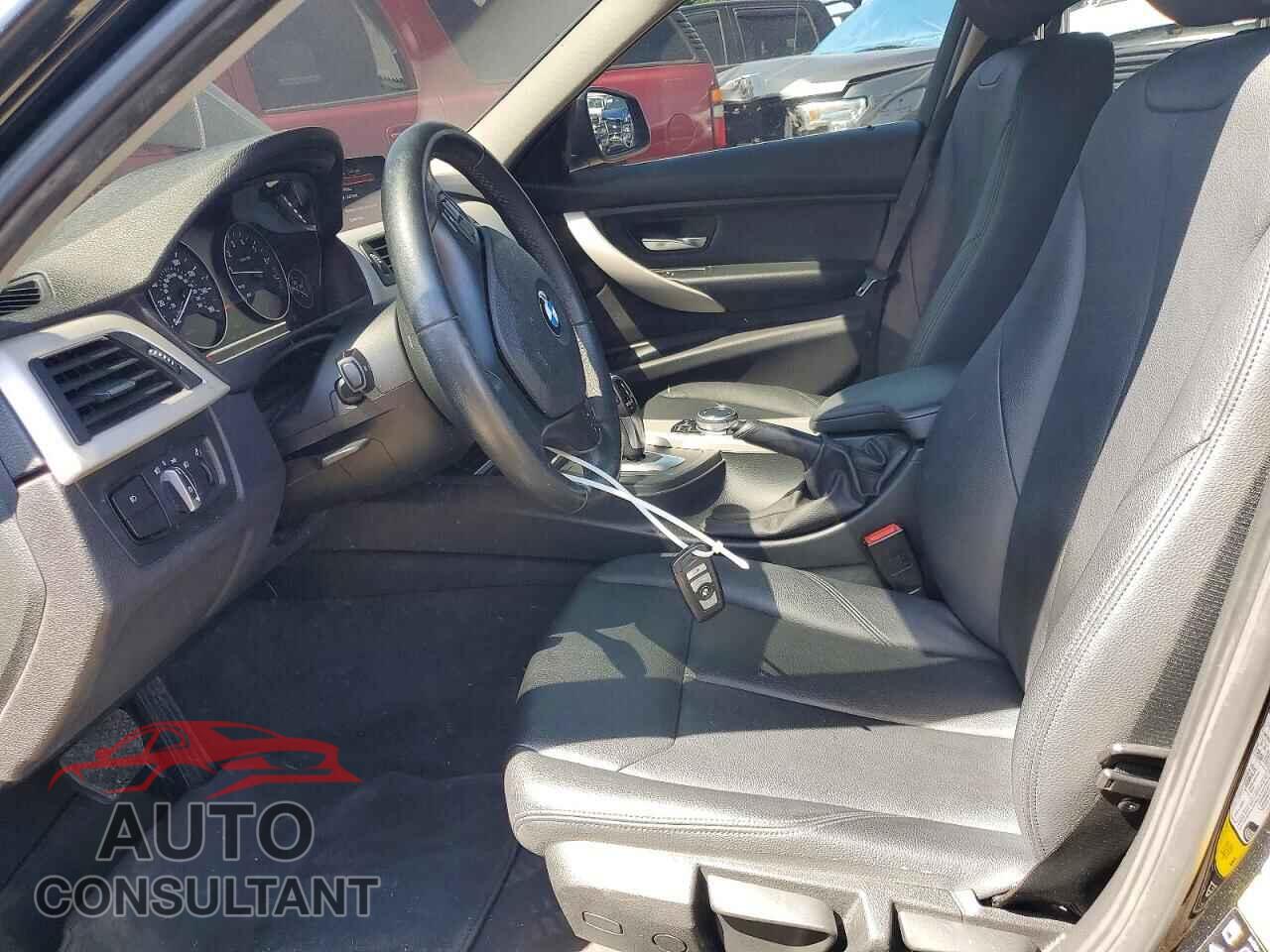 BMW 3 SERIES 2016 - WBA8E5G59GNU21616