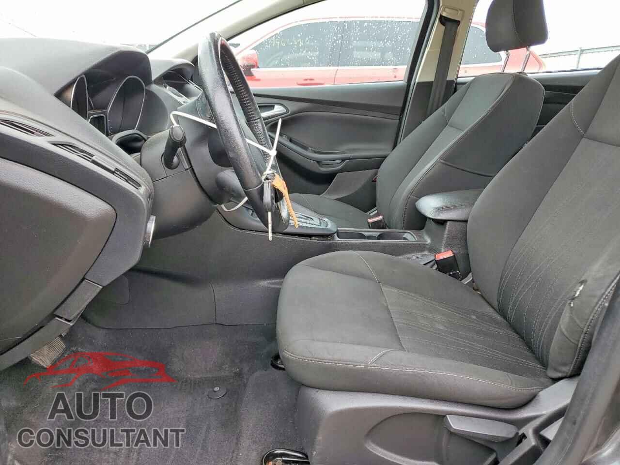 FORD FOCUS 2017 - 1FADP3FE5HL213852