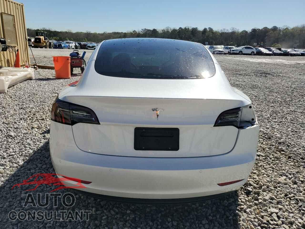 TESLA MODEL 3 2021 - 5YJ3E1EA4MF032401