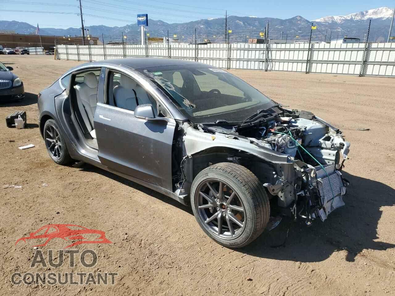 TESLA MODEL 3 2019 - 5YJ3E1EB7KF421376