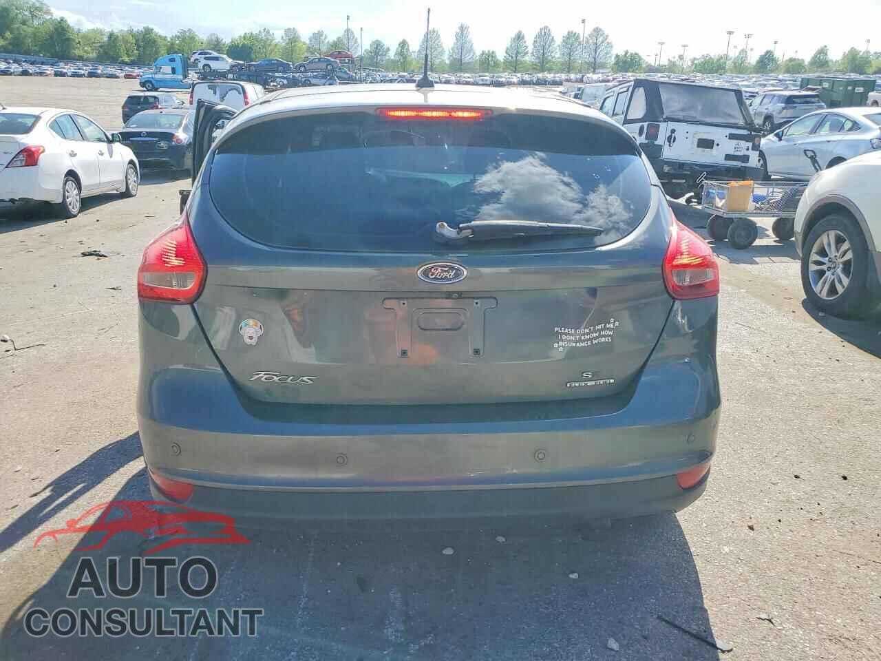 FORD FOCUS 2016 - 1FADP3K28GL328407