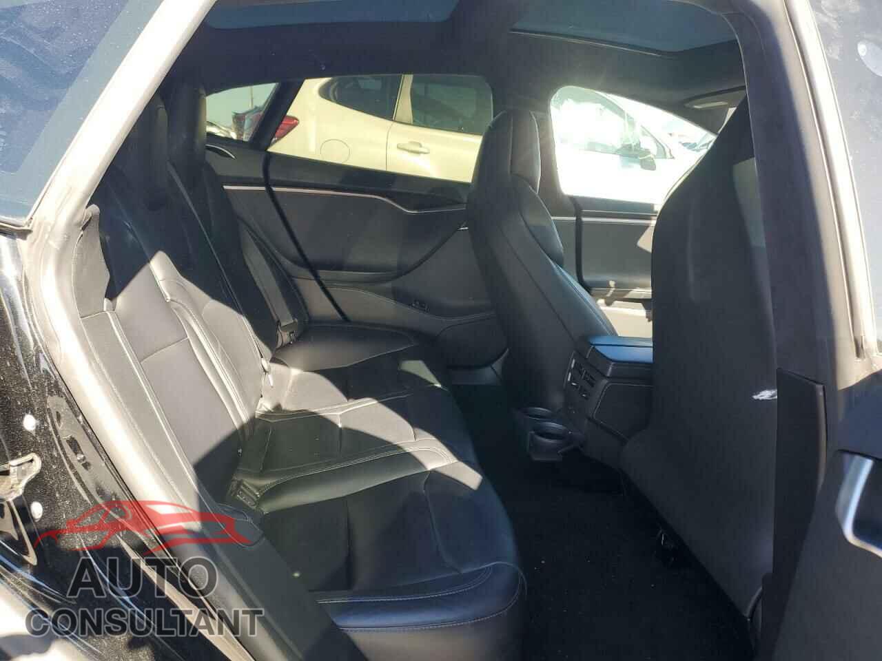 TESLA MODEL S 2019 - 5YJSA1E25KF299740
