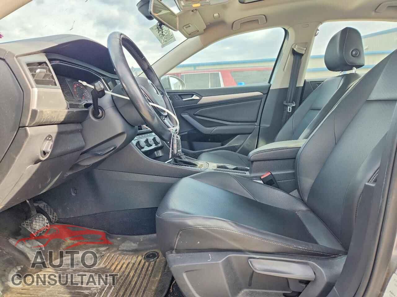 VOLKSWAGEN JETTA 2019 - 3VWC57BU2KM061418