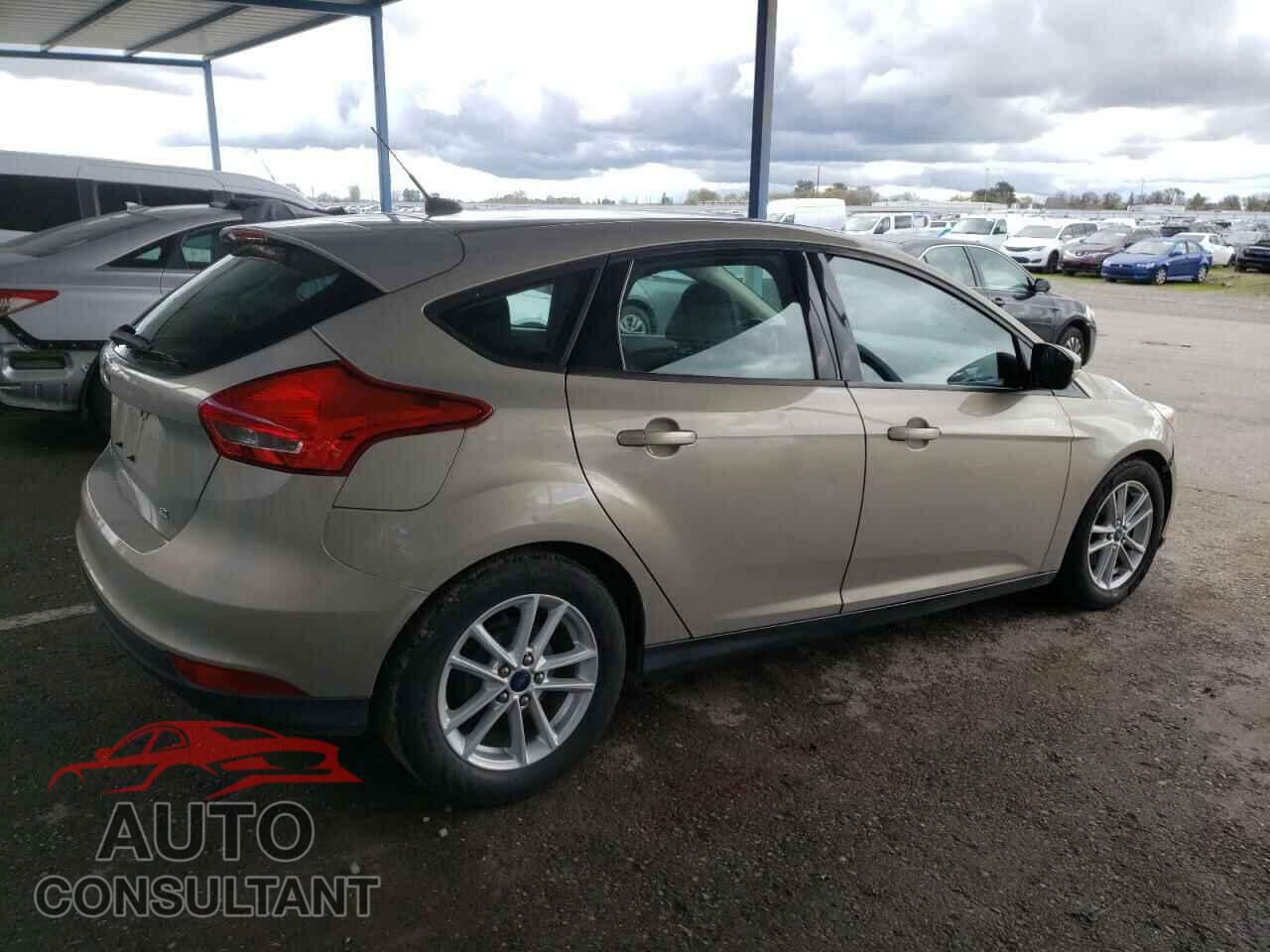 FORD FOCUS 2015 - 1FADP3K21FL232388