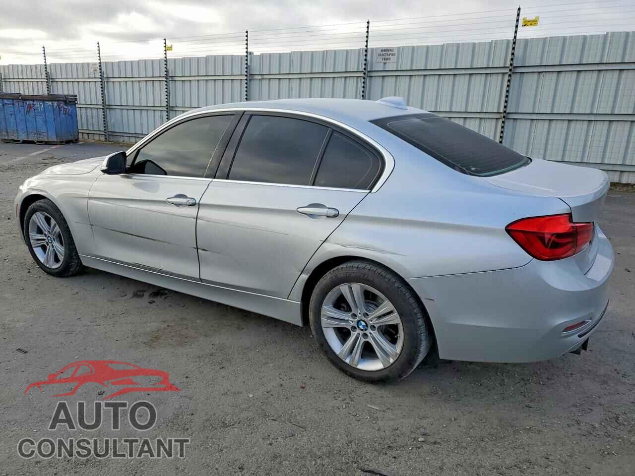 BMW 3 SERIES 2017 - WBA8B9C53HK884747