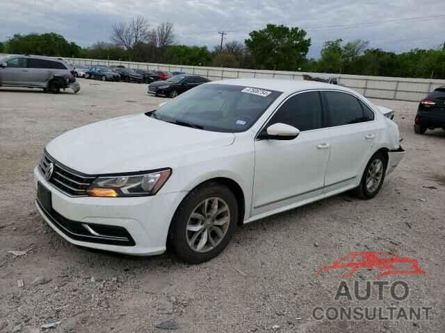 VOLKSWAGEN PASSAT 2017 - 1VWAT7A34HC050906