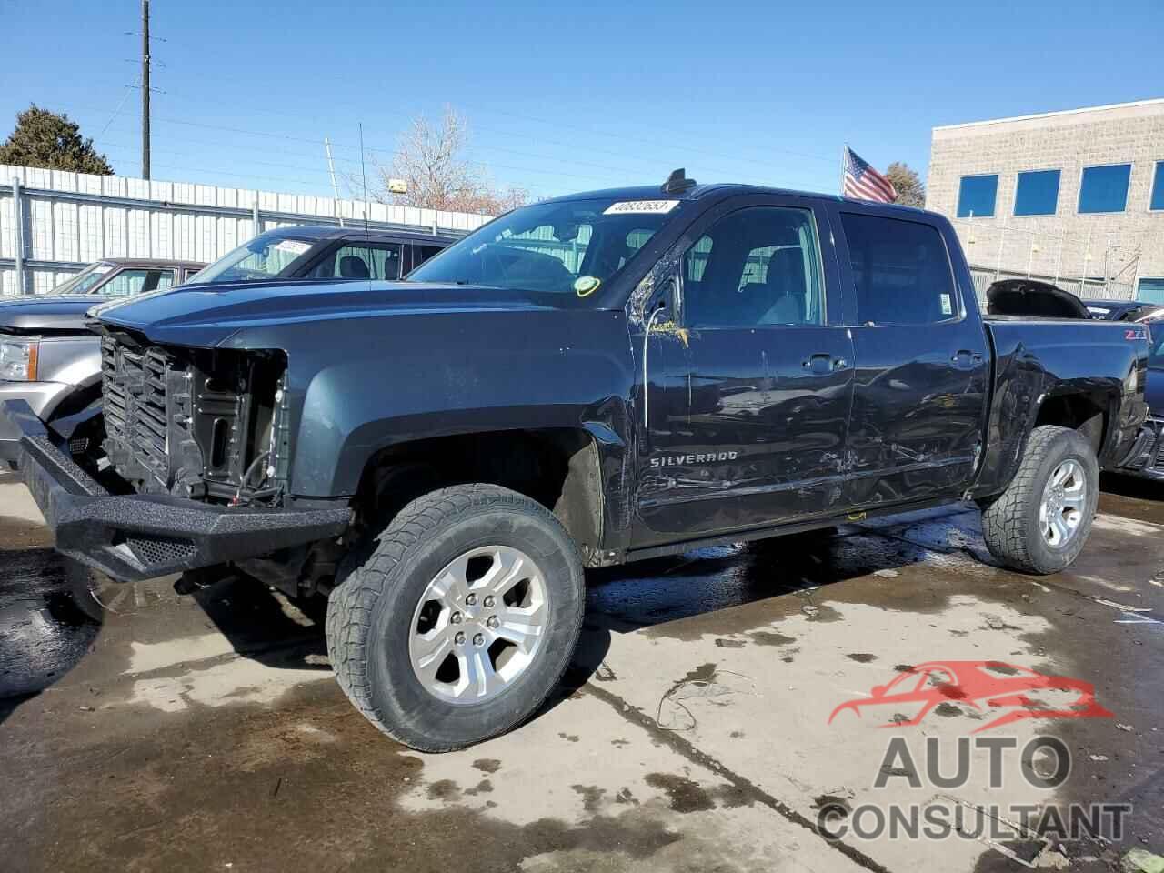 CHEVROLET SILVERADO 2018 - 3GCUKREC6JG456892