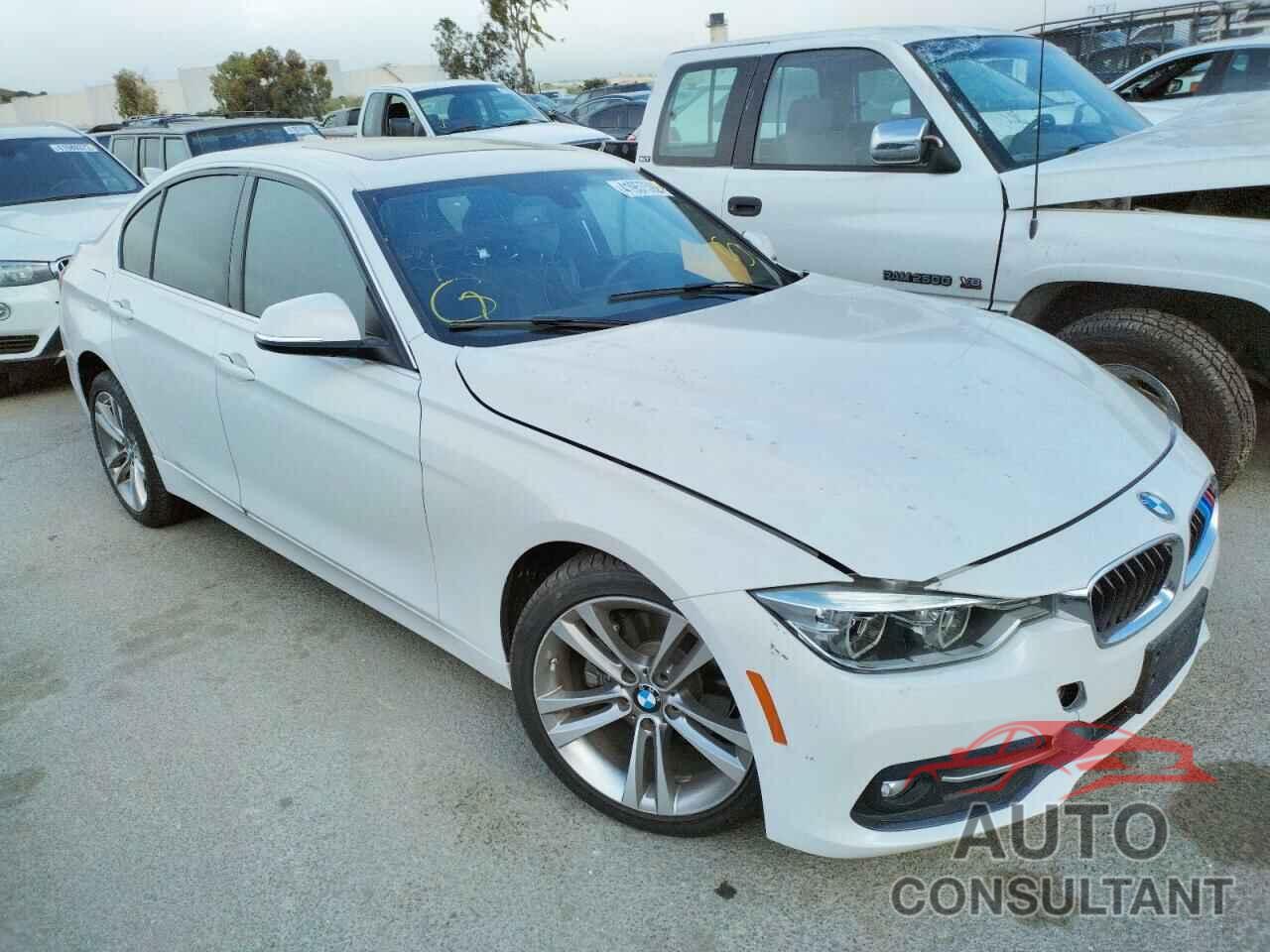 BMW 3 SERIES 2018 - WBA8B9G54JNV00229