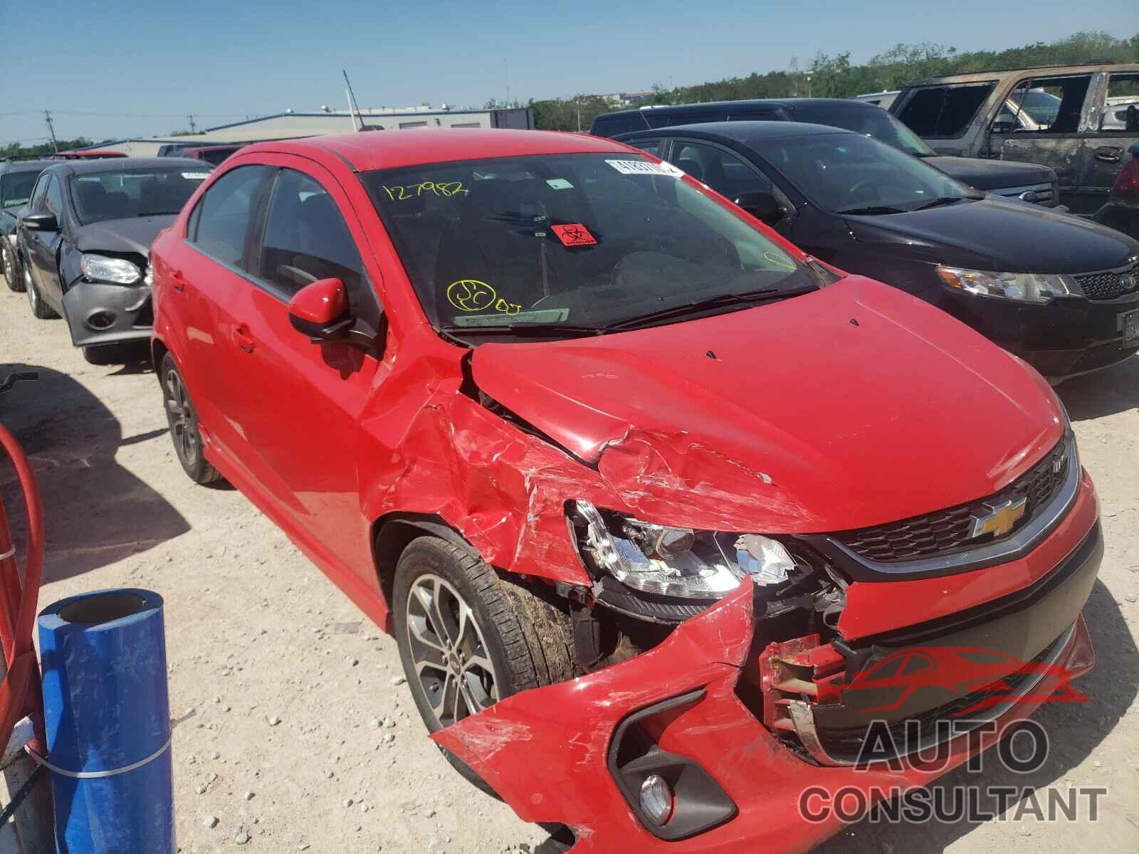 CHEVROLET SONIC 2017 - 1G1JD5SH9H4127982