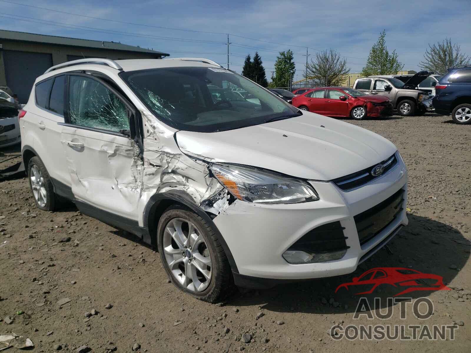 FORD ESCAPE 2016 - 1FMCU9J98GUB39374