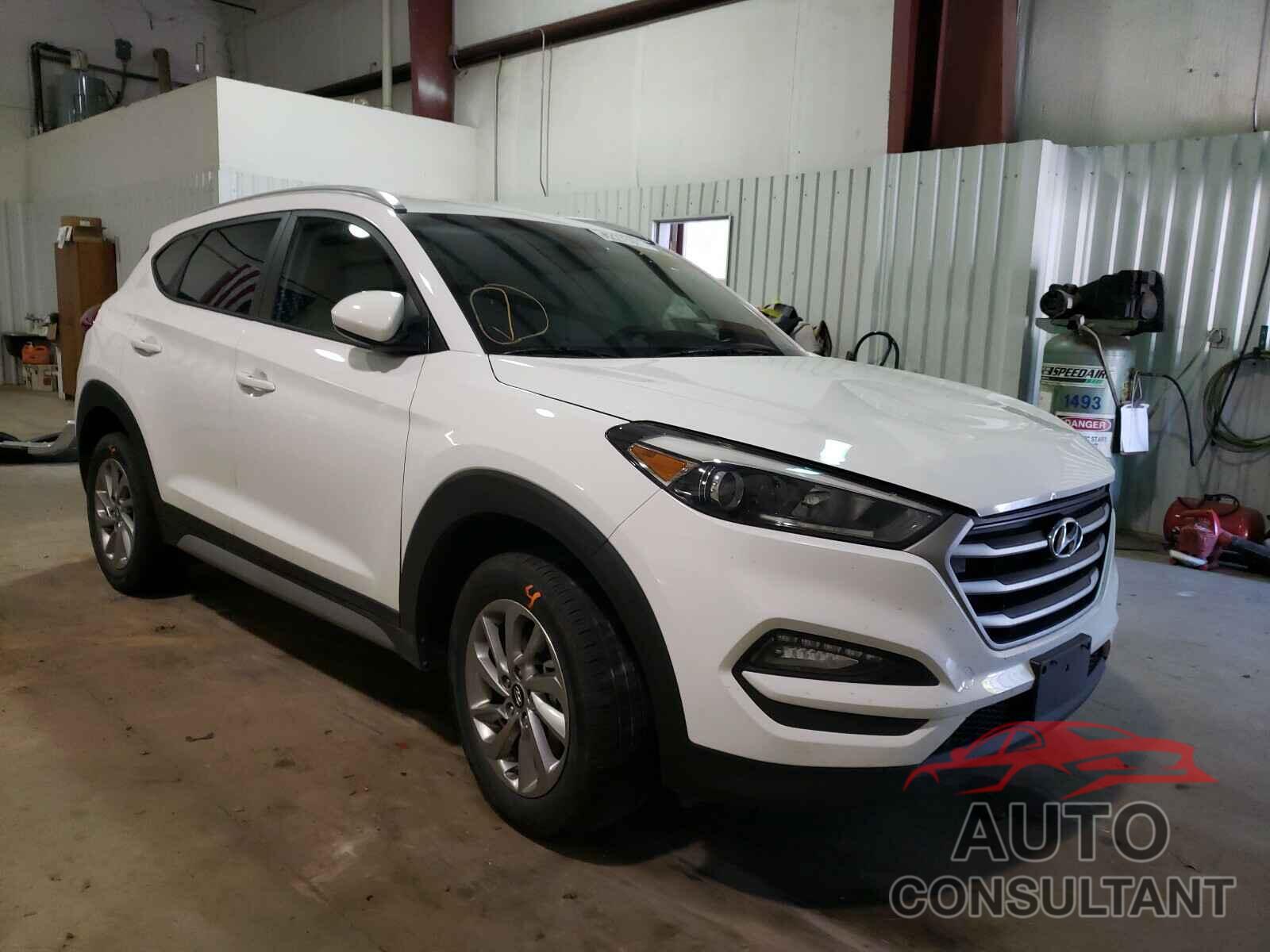 HYUNDAI TUCSON 2018 - KM8J33A44JU709180