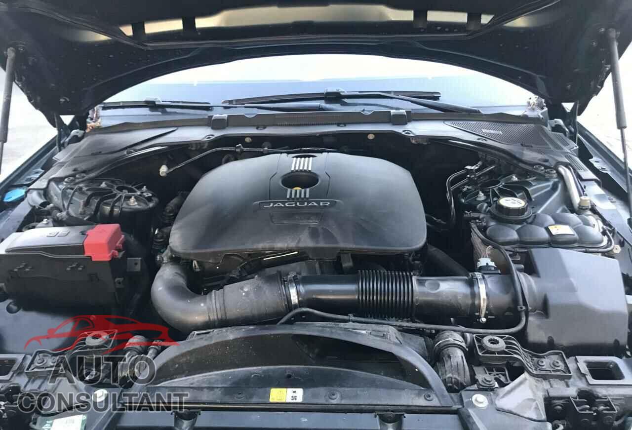 JAGUAR XE 2017 - SAJAE4BG3HA965644
