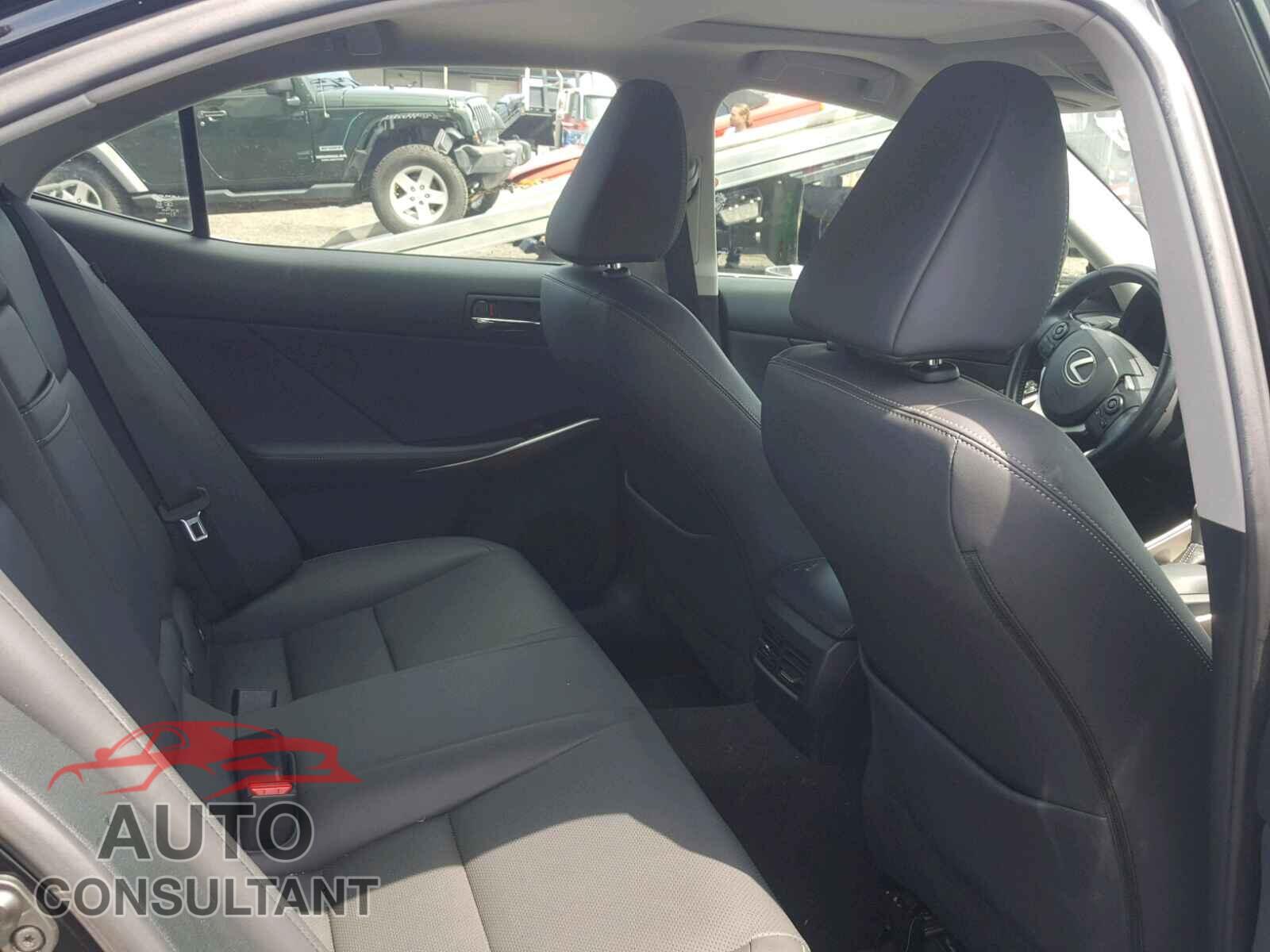 LEXUS IS 2016 - JTHCM1D22G5011077