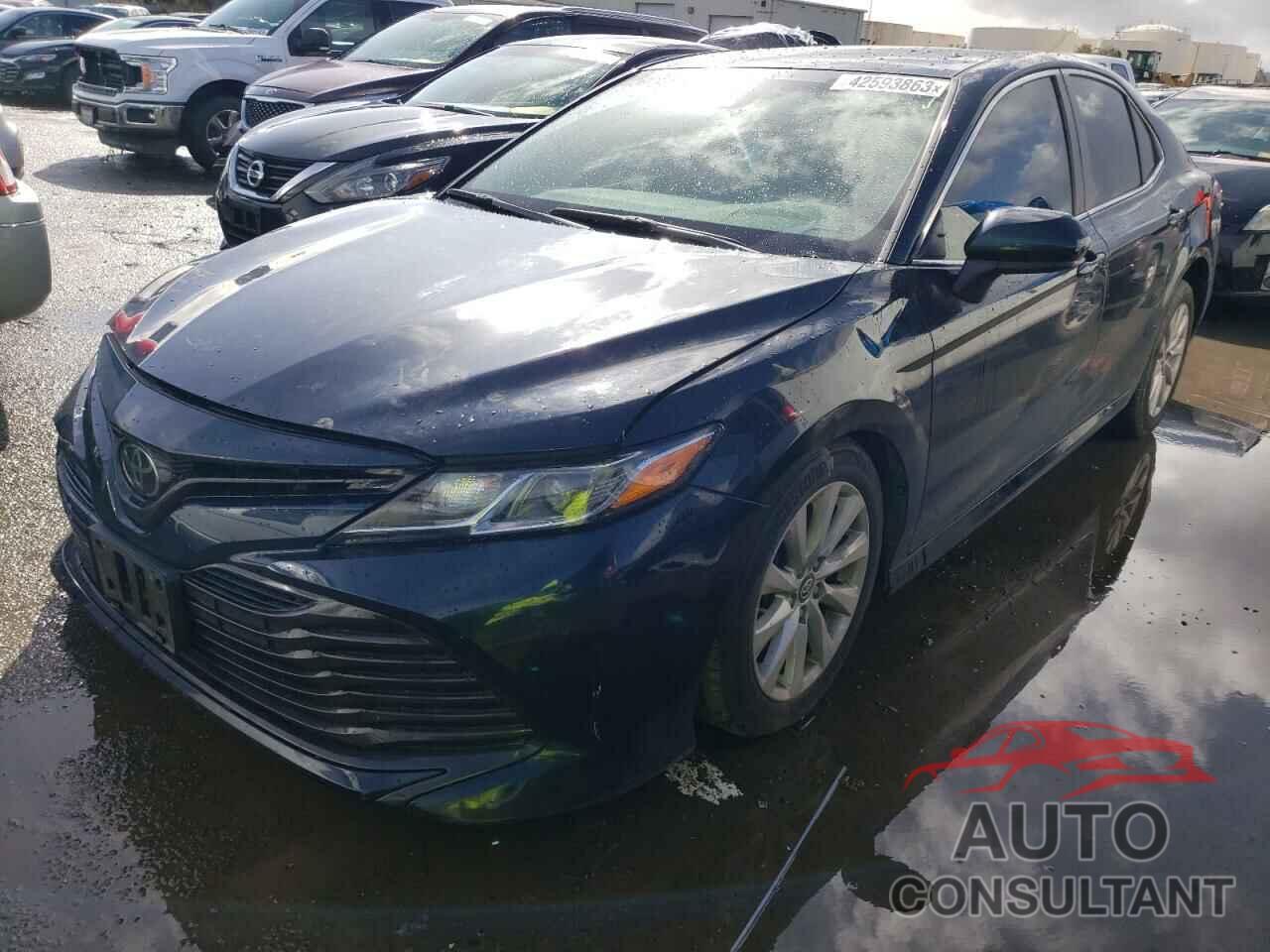 TOYOTA CAMRY 2018 - 4T1B11HKXJU527082
