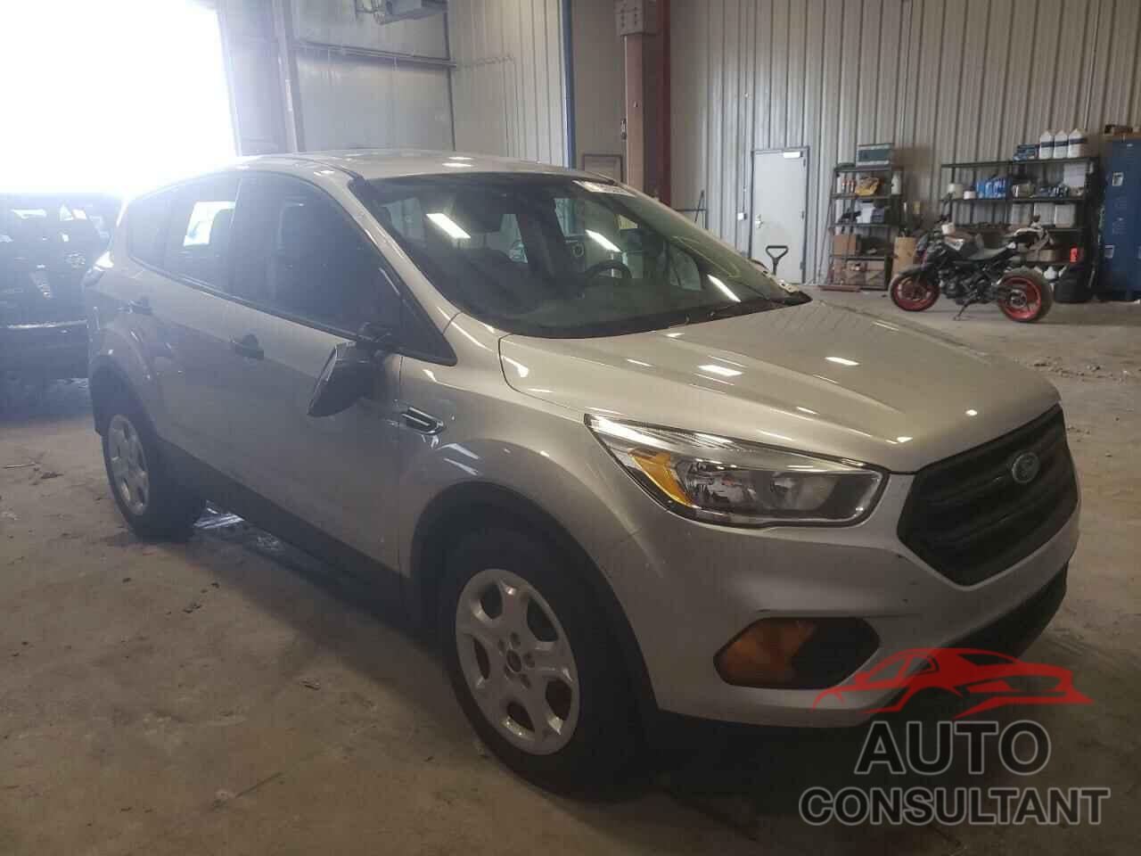 FORD ESCAPE 2017 - 1FMCU0F75HUB82333