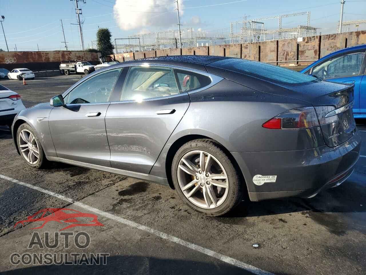 TESLA MODEL S 2015 - 5YJSA1S16FFP71476