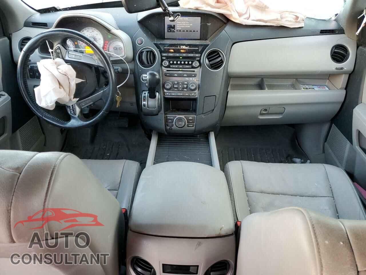 HONDA PILOT 2013 - 5FNYF4H98DB056111