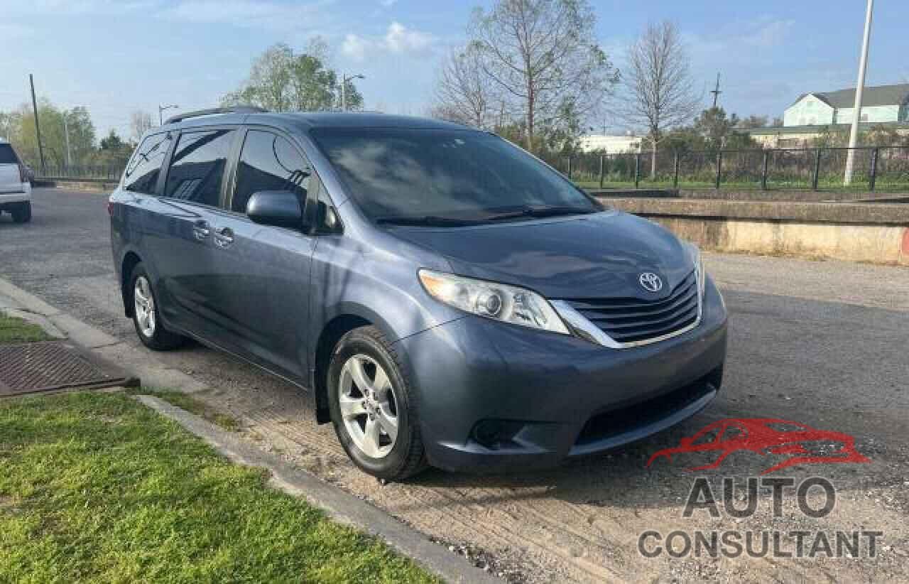 TOYOTA SIENNA 2017 - 5TDKZ3DC5HS787654