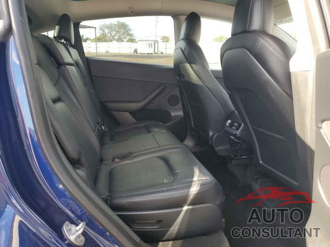 TESLA MODEL Y 2023 - 7SAYGAEE0PF624694