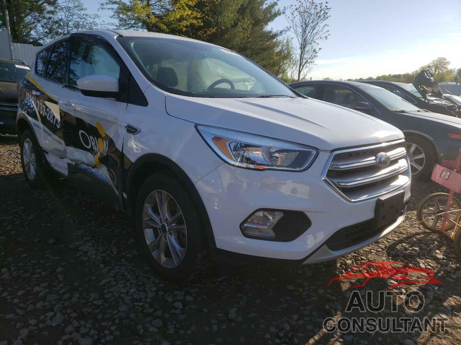 FORD ESCAPE 2017 - 1FMCU9GD4HUA98089