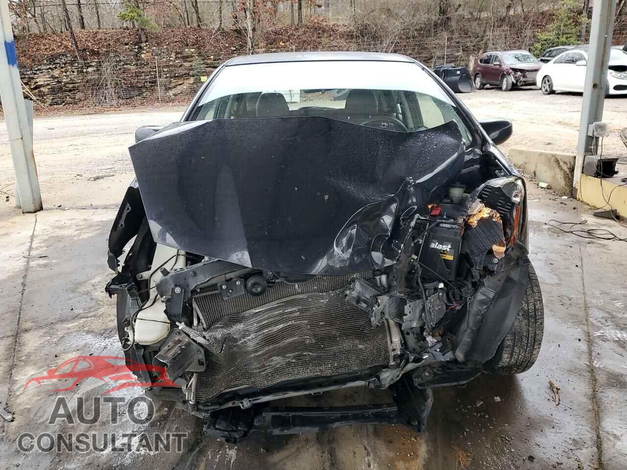 HONDA FIT 2013 - JHMGE8H39DC018061