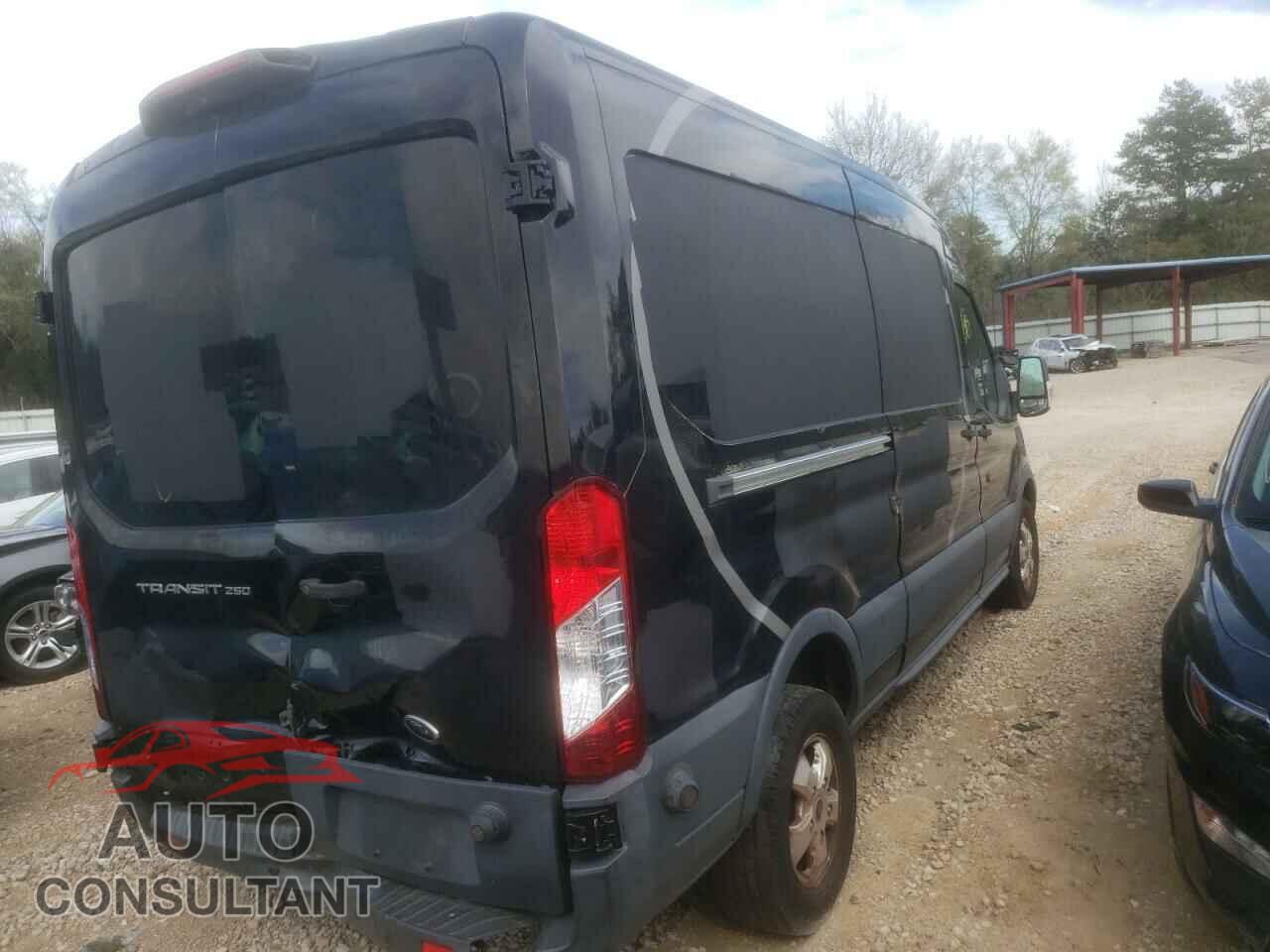 FORD TRANSIT 2018 - 1FTYR2CMXJKB42137