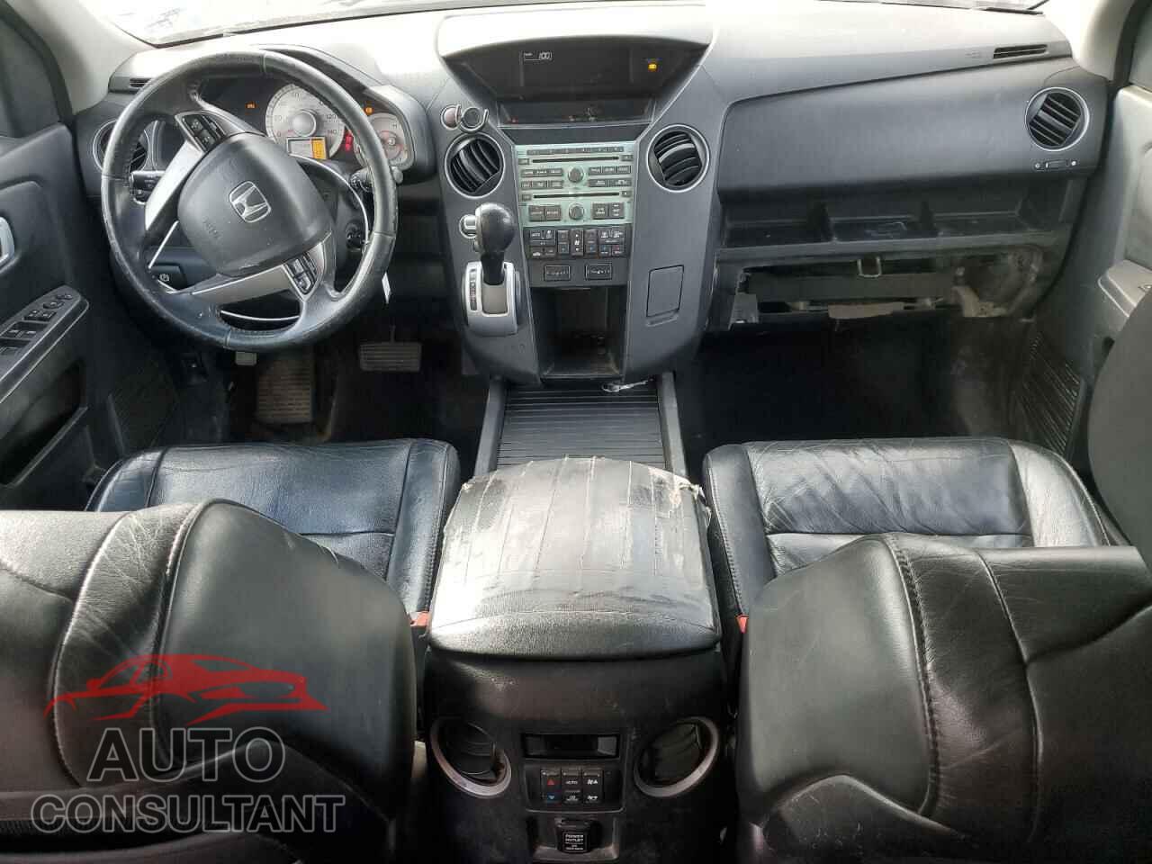 HONDA PILOT 2011 - 5FNYF4H68BB030997