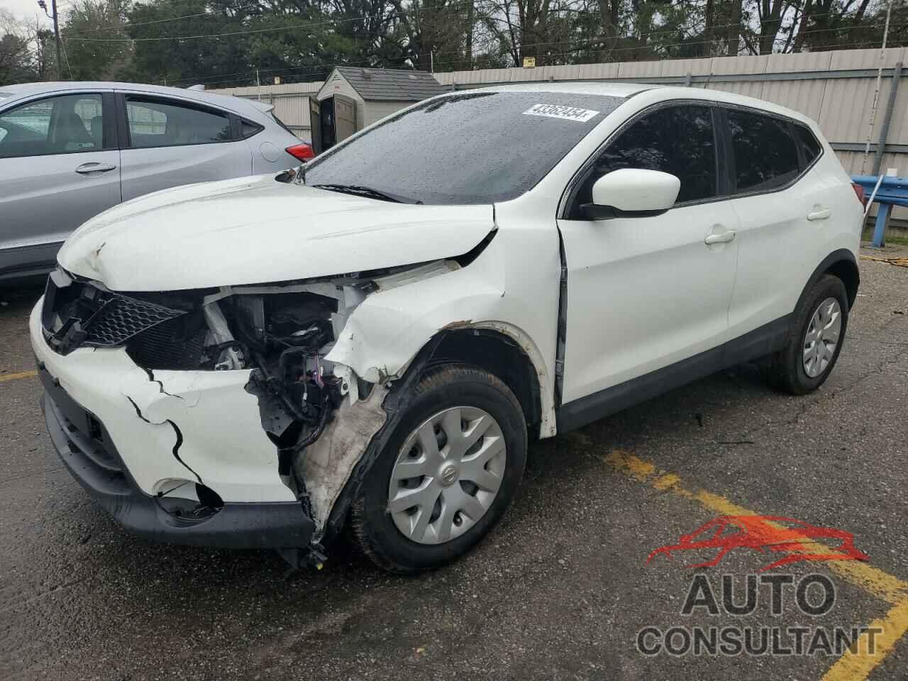 NISSAN ROGUE 2018 - JN1BJ1CP9JW155409