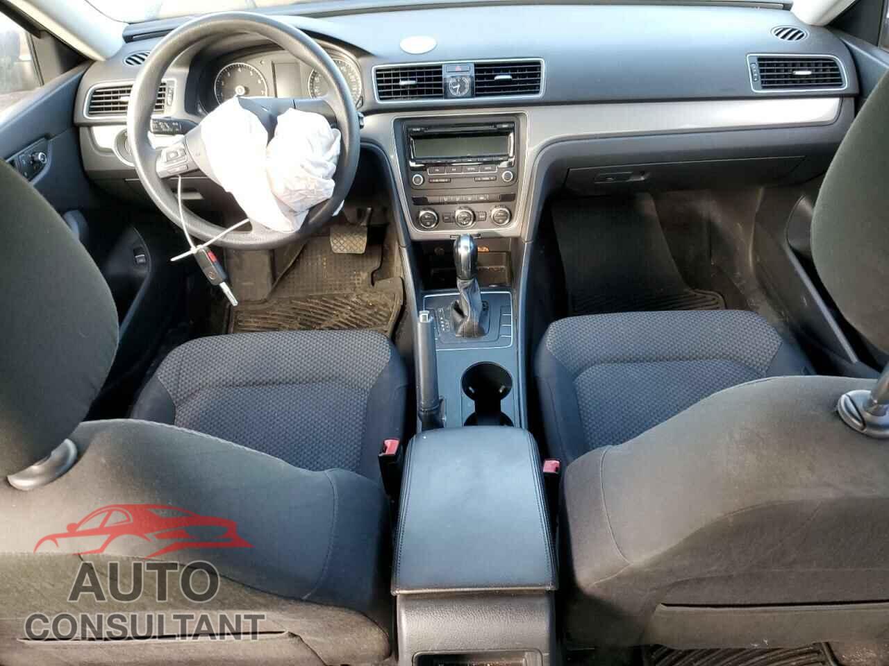 VOLKSWAGEN PASSAT 2012 - 1VWAP7A34CC075866