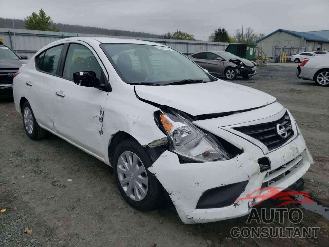 NISSAN VERSA 2018 - 3N1CN7AP9JL881467