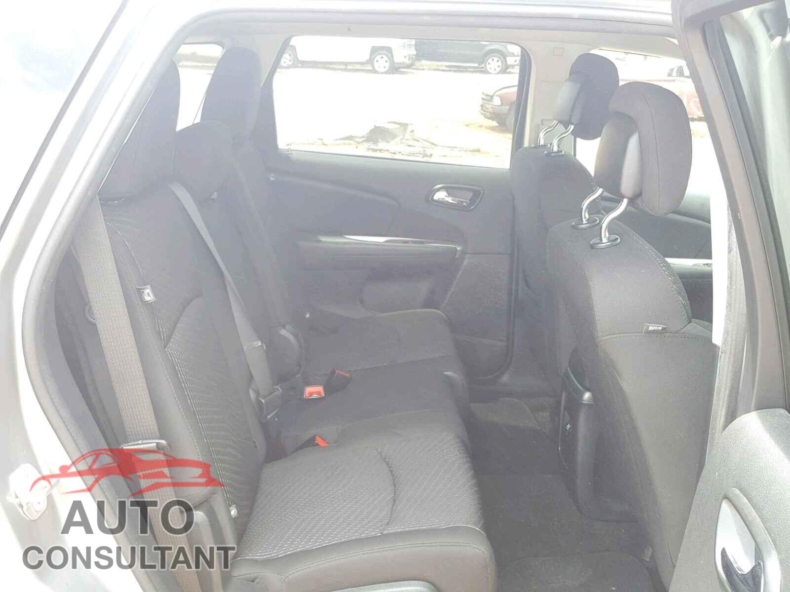 DODGE JOURNEY SE 2017 - 3C4PDCAB1HT581639