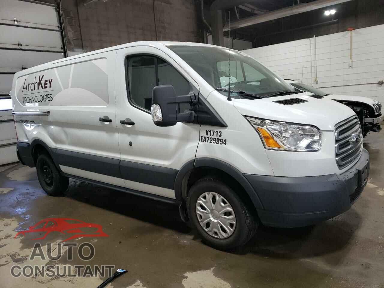 FORD TRANSIT 2017 - 1FTYR1YM3HKB37925