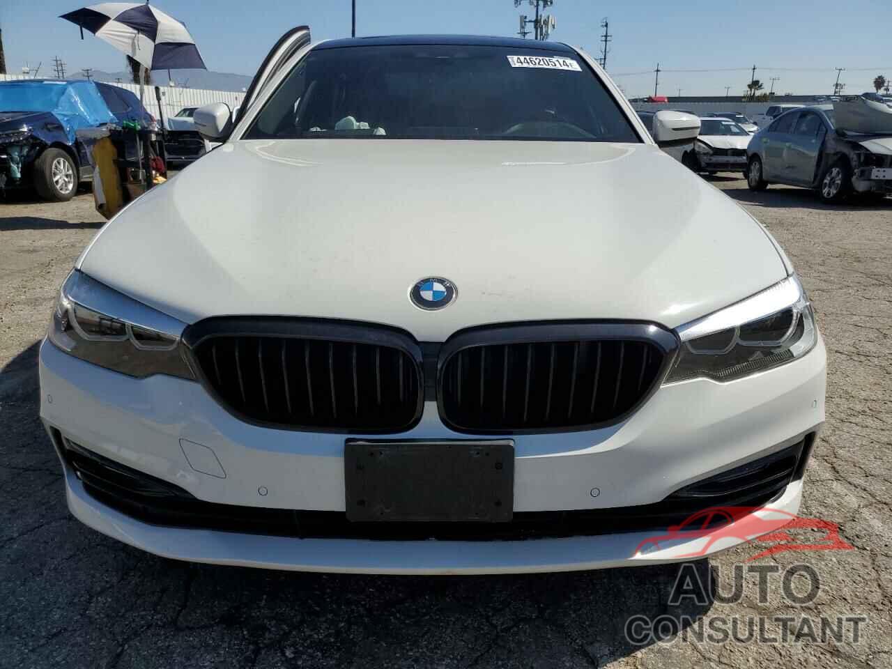 BMW 5 SERIES 2018 - WBAJA5C5XJWA39683