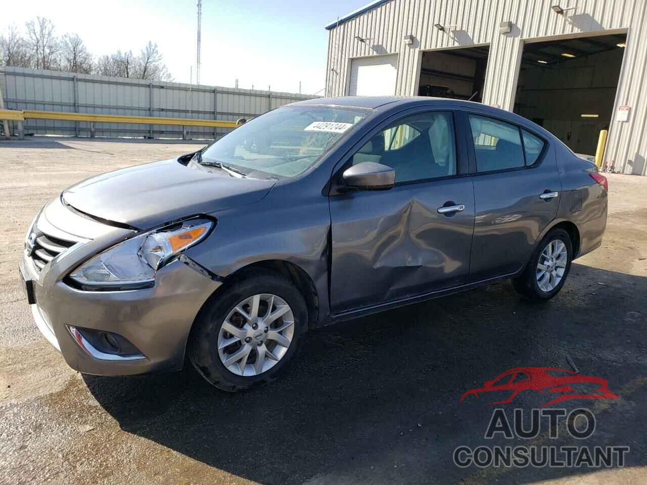 NISSAN VERSA 2018 - 3N1CN7APXJL882756