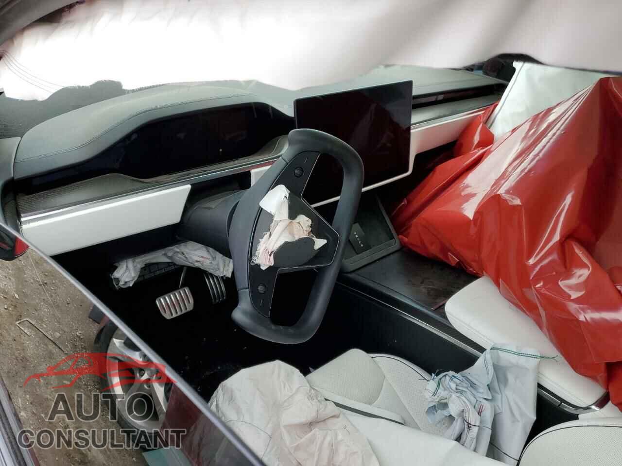 TESLA MODEL X 2022 - 7SAXCBE61NF338310