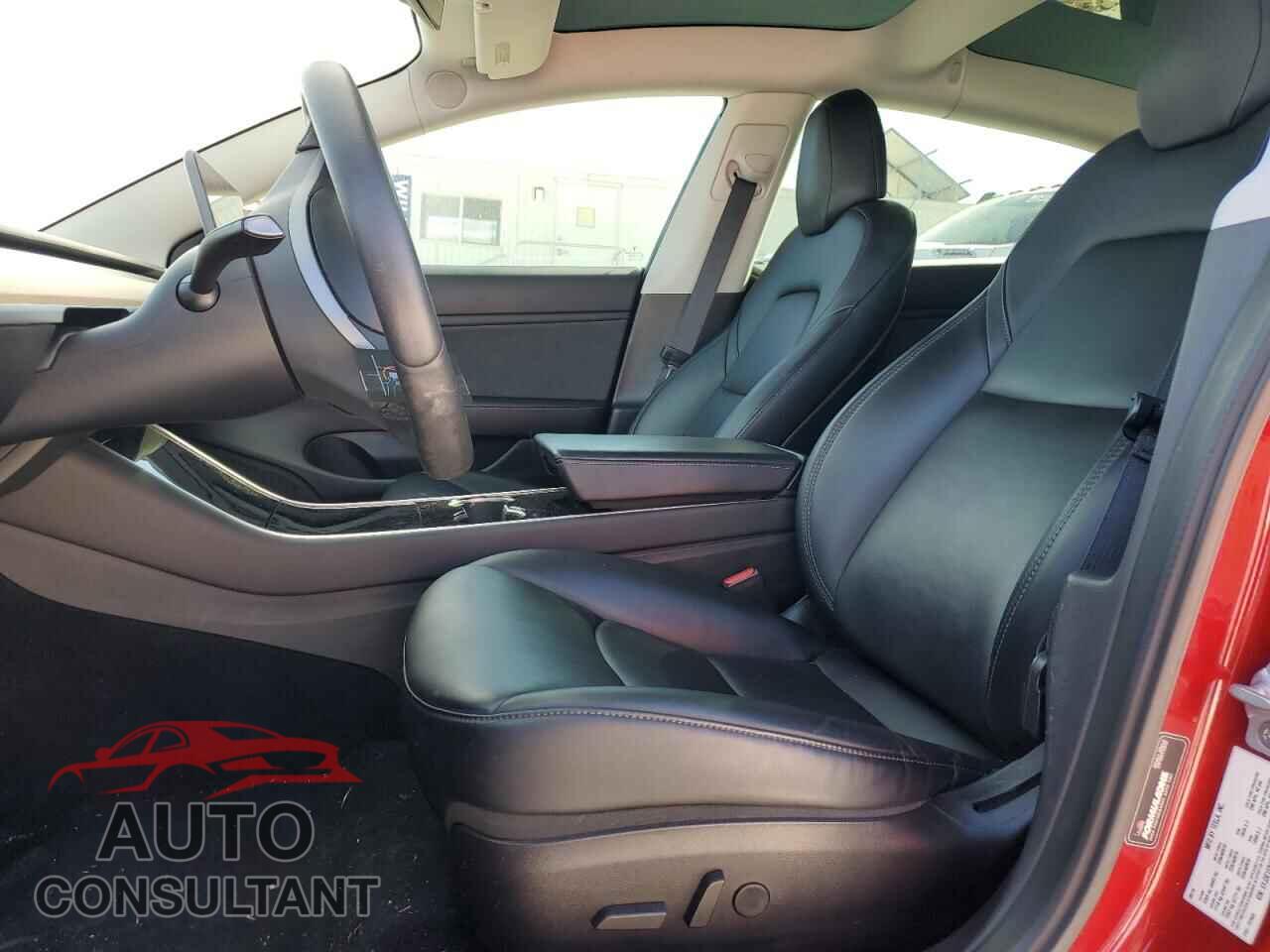 TESLA MODEL 3 2019 - 5YJ3E1EB1KF453854
