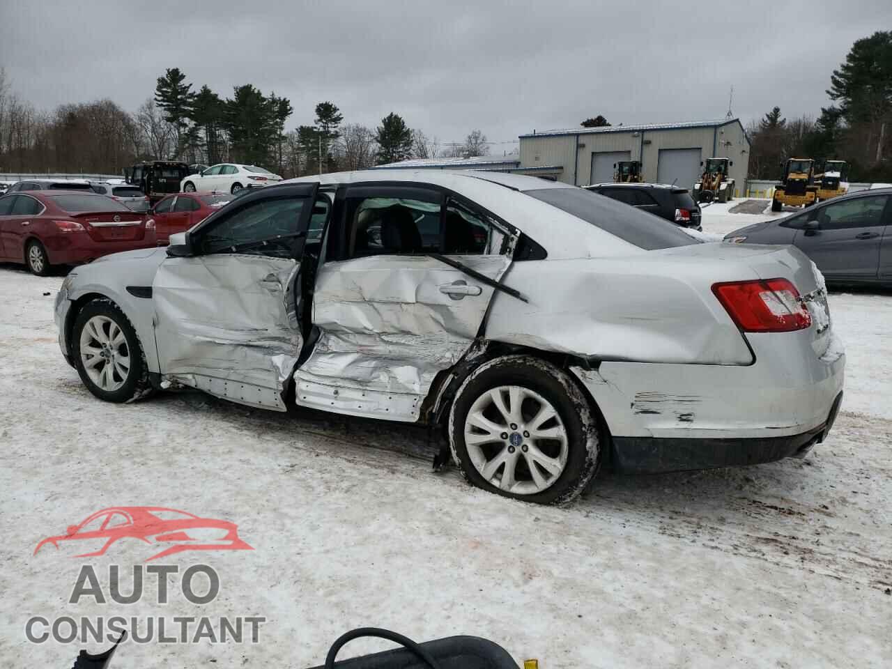 FORD TAURUS 2011 - 1FAHP2EW8BG156665