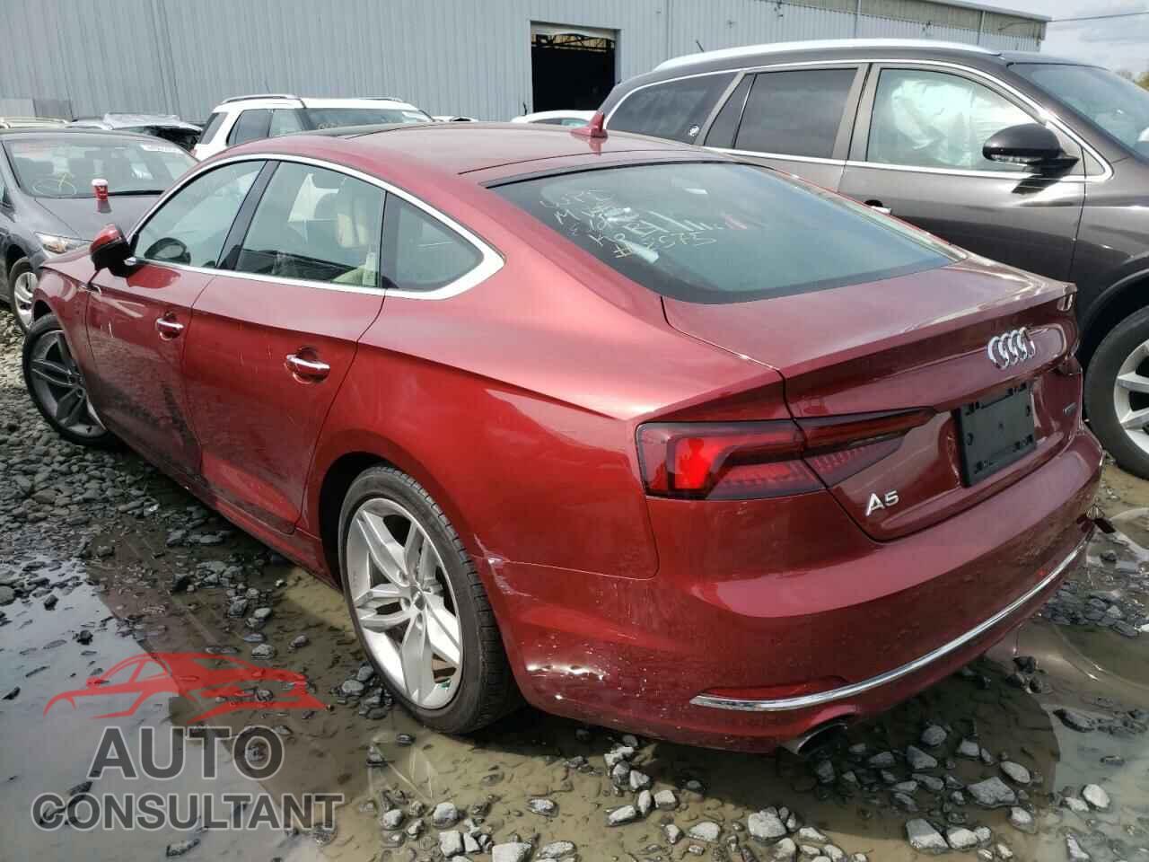 AUDI A5 2019 - WAUBNDF55KA048575