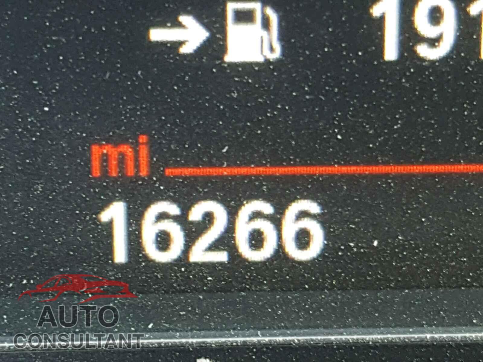 BMW 3 SERIES 2016 - WBA8E9G57GNU29124
