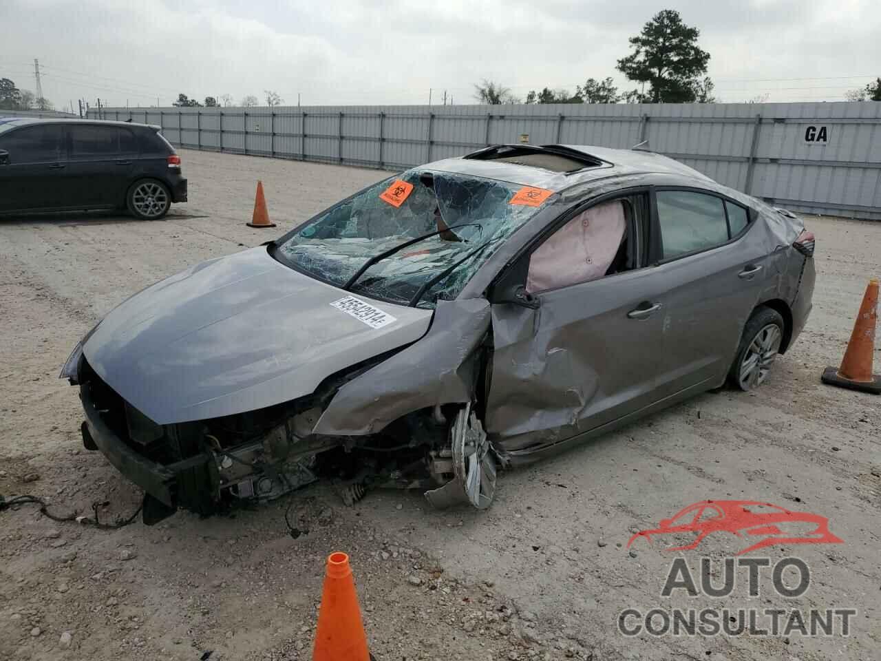 HYUNDAI ELANTRA 2020 - KMHD84LF8LU896199