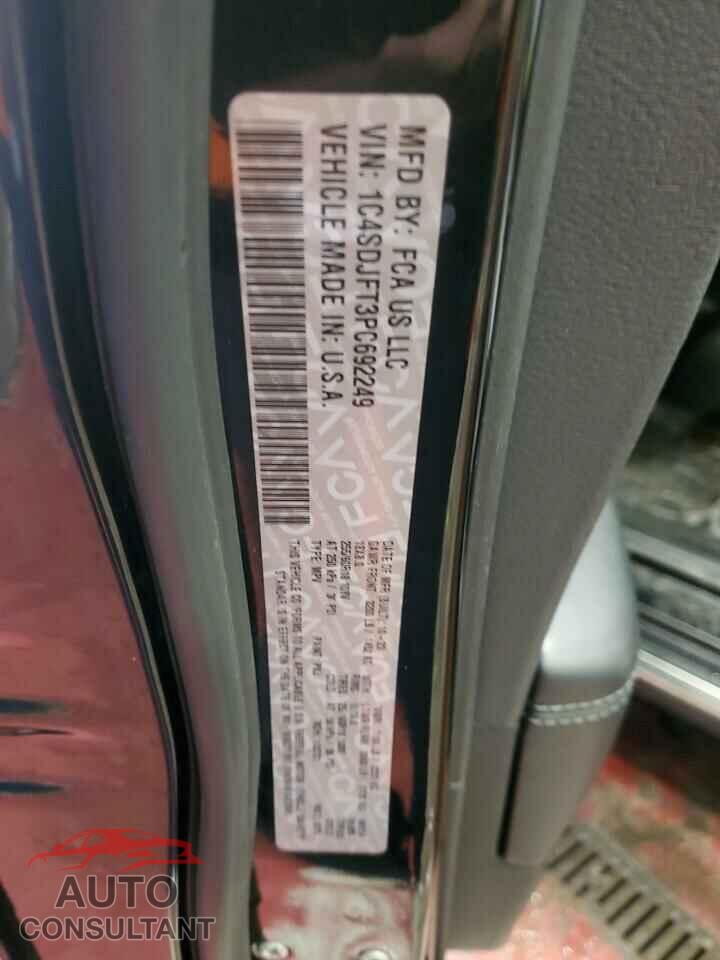 DODGE DURANGO 2023 - 1C4SDJFT3PC692249